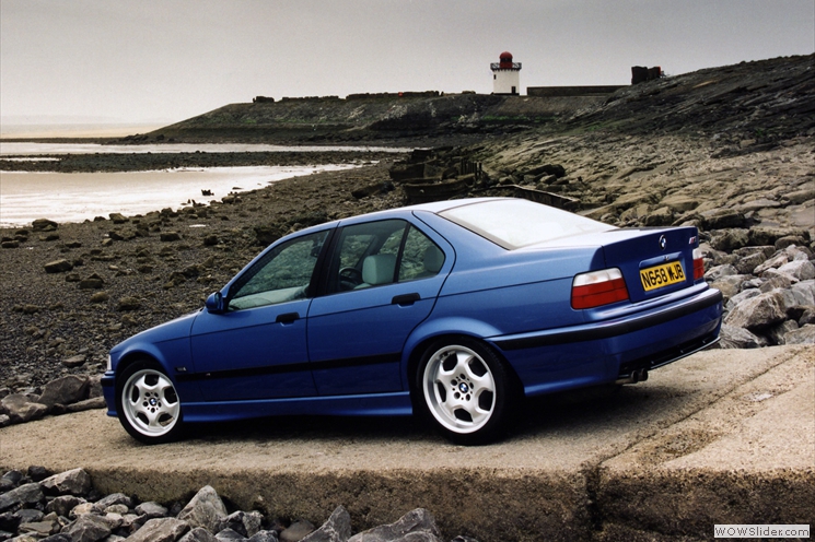 BMW-M3-Sedan-UK-spec-E36-1994–97-000